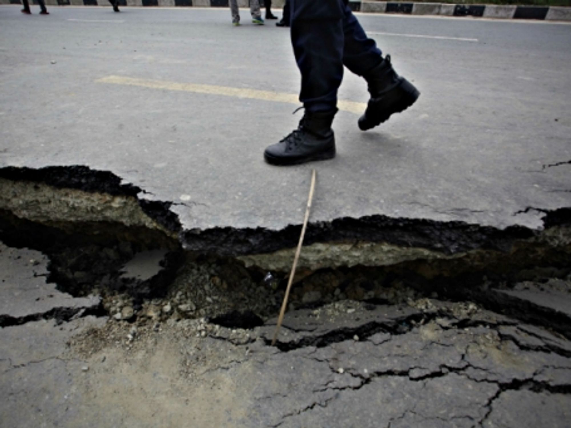 Nepal Devastation, Israel Strikes Syria, Rubik's Cube Record