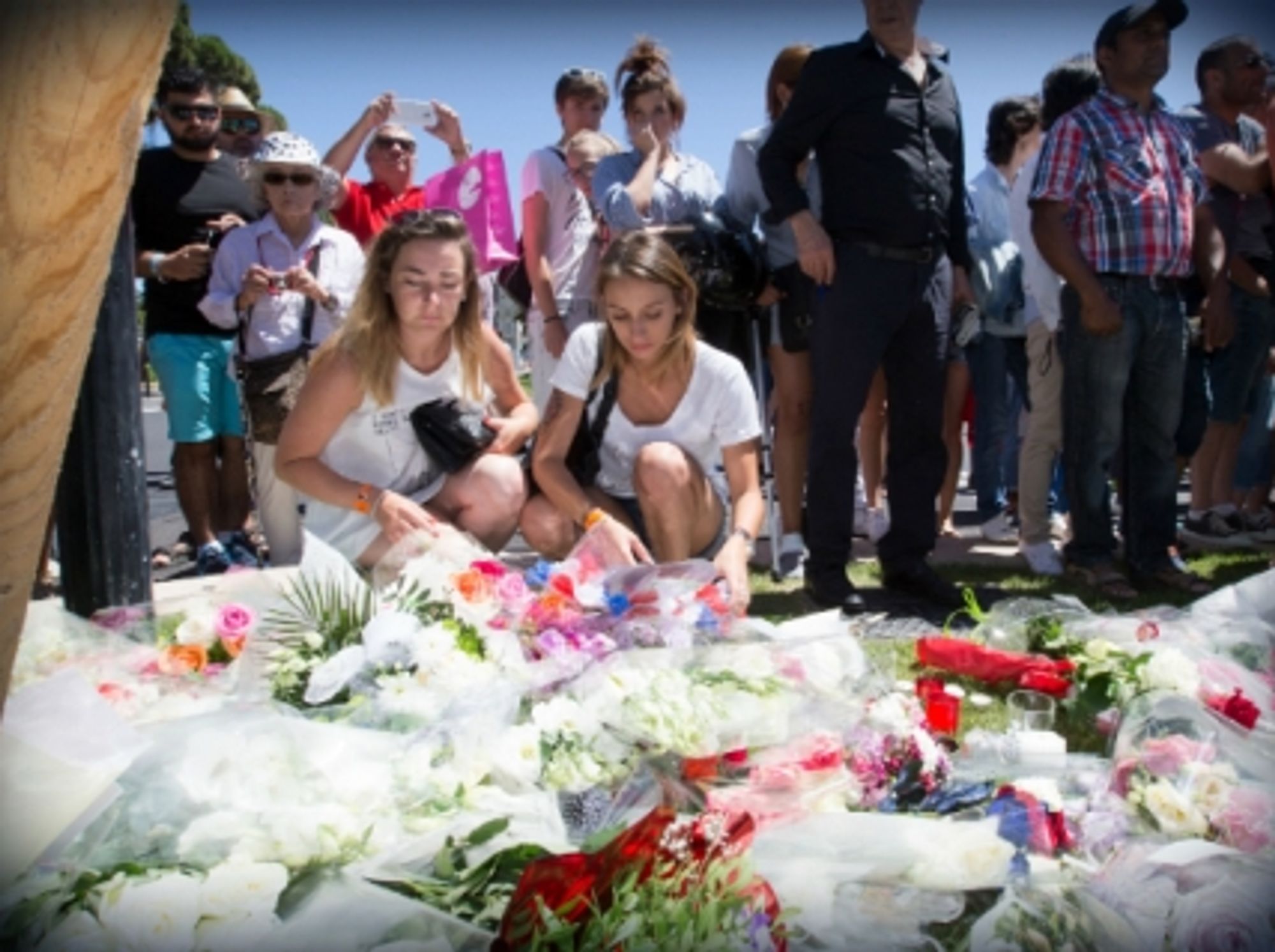 Nice residents lay flowers for the victims of the July 14th attack
