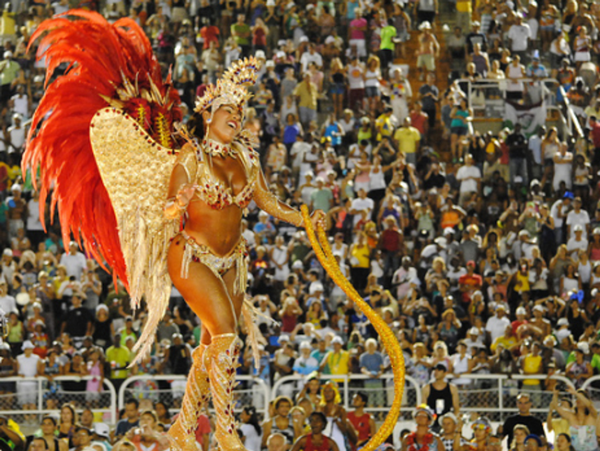 No shortage of sequins and feathers (Leandro's World Tour)