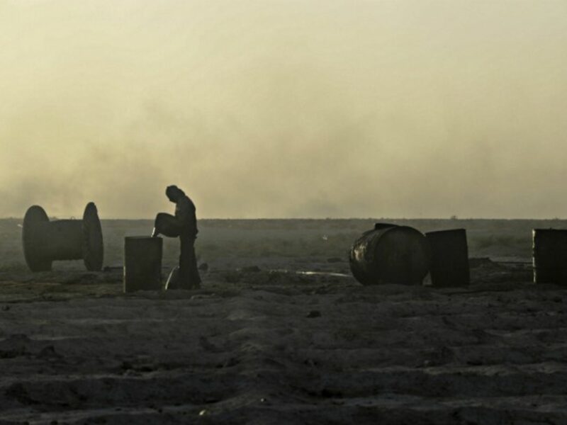 Oil field in Deir ez-Zor, Syria