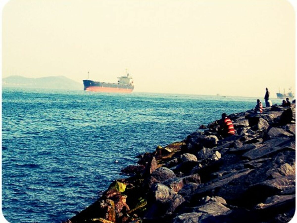 Oil tankers in Istanbul