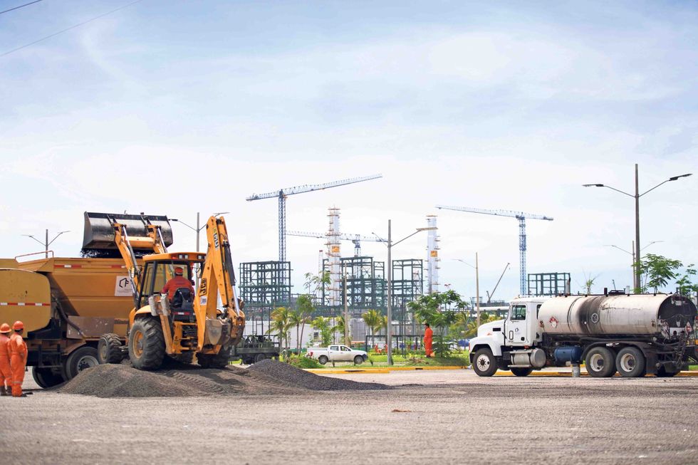 Olmeca refinery, located in Dos Bocas, Tabasco, will be able to distribute gasoline and diesel for the national market.