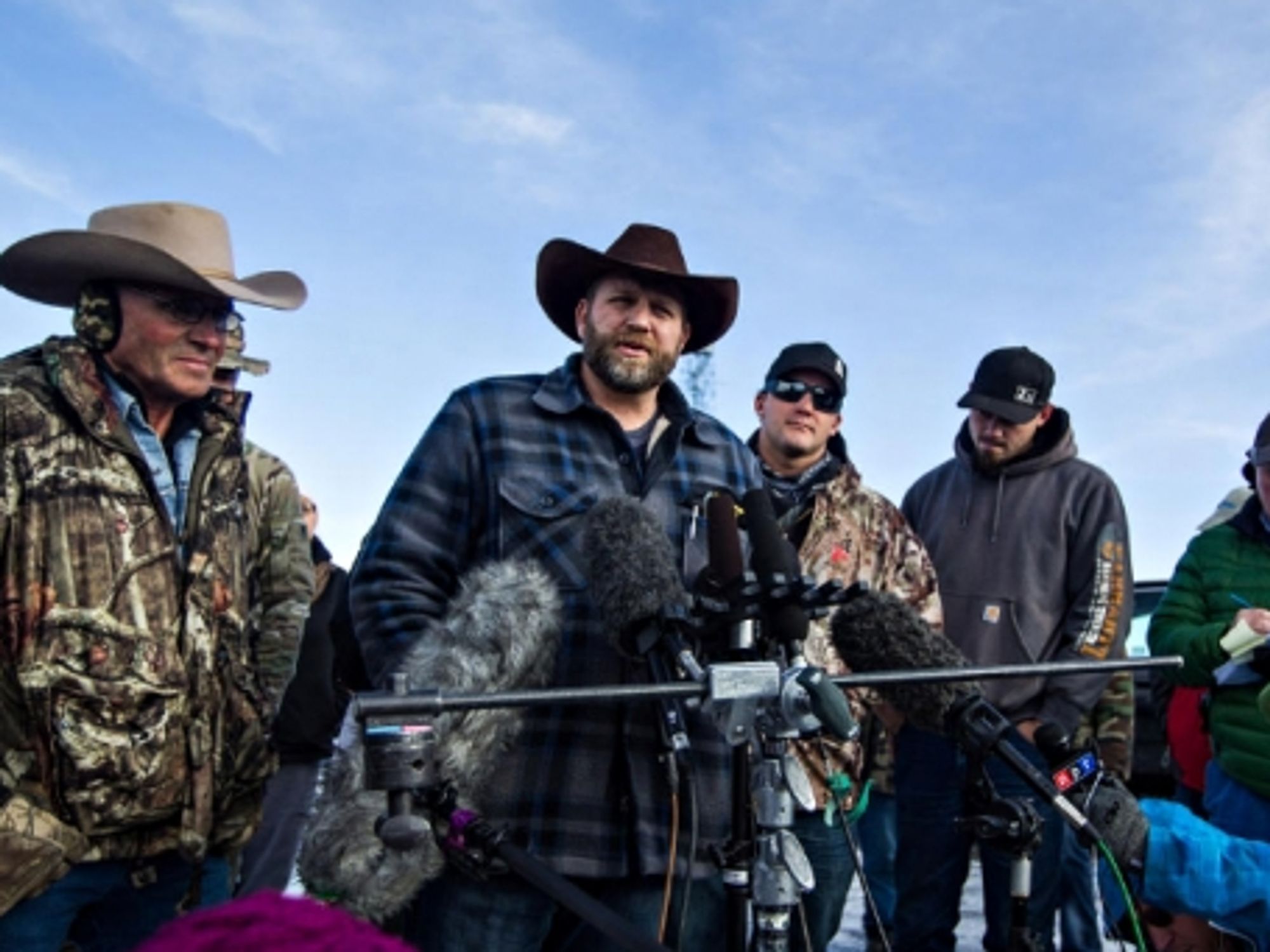 Oregon Militia, Syrian Kurds, Mosquito Strength