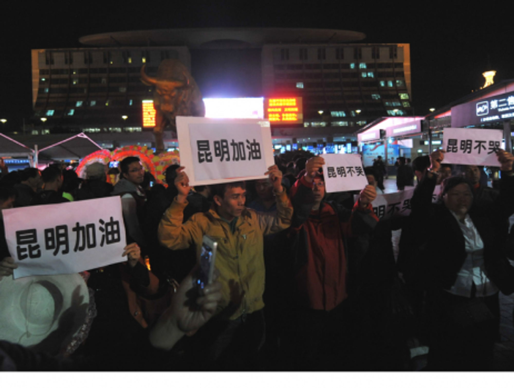 Outpouring after the attack that killed 29