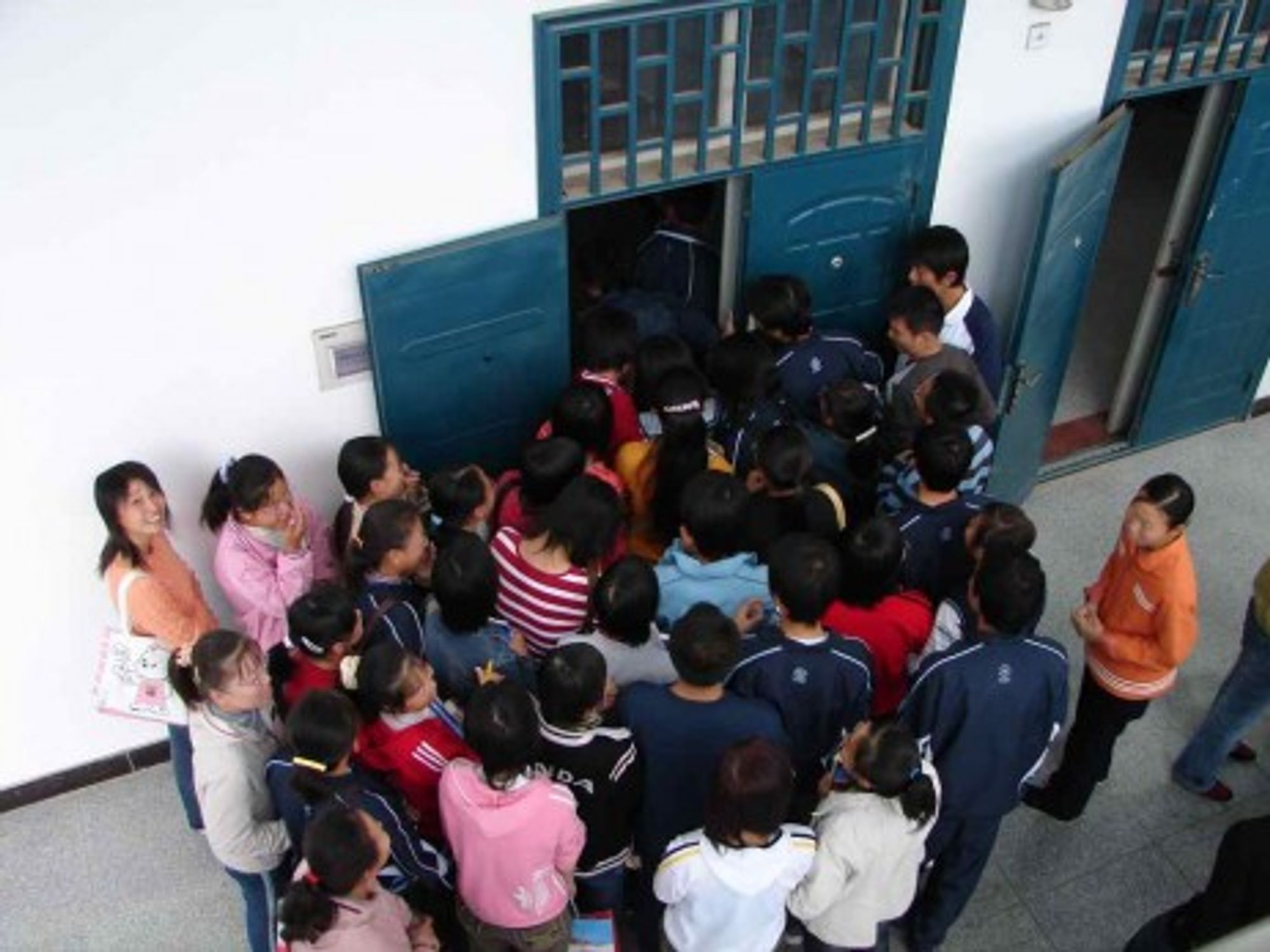 Pack mentality in China's classrooms? (Helga's Lobster Stew)