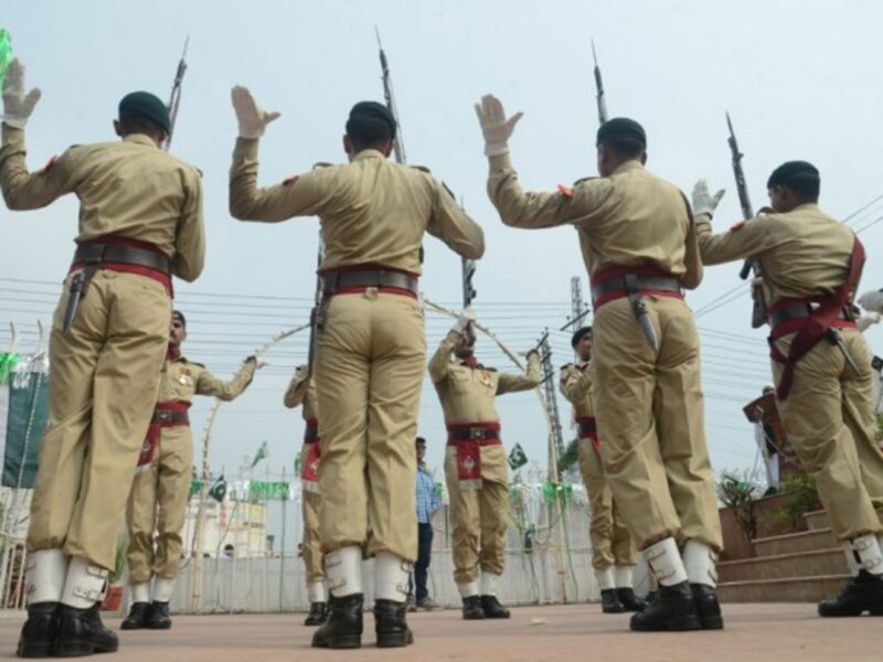 Pakistani soldiers honor martyrs earlier this month