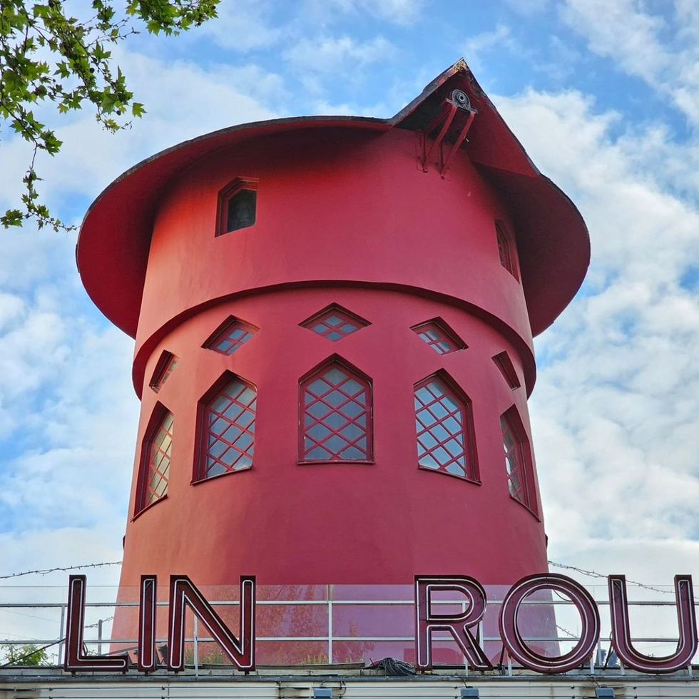 Paris' world-famous "Lin Rouge"