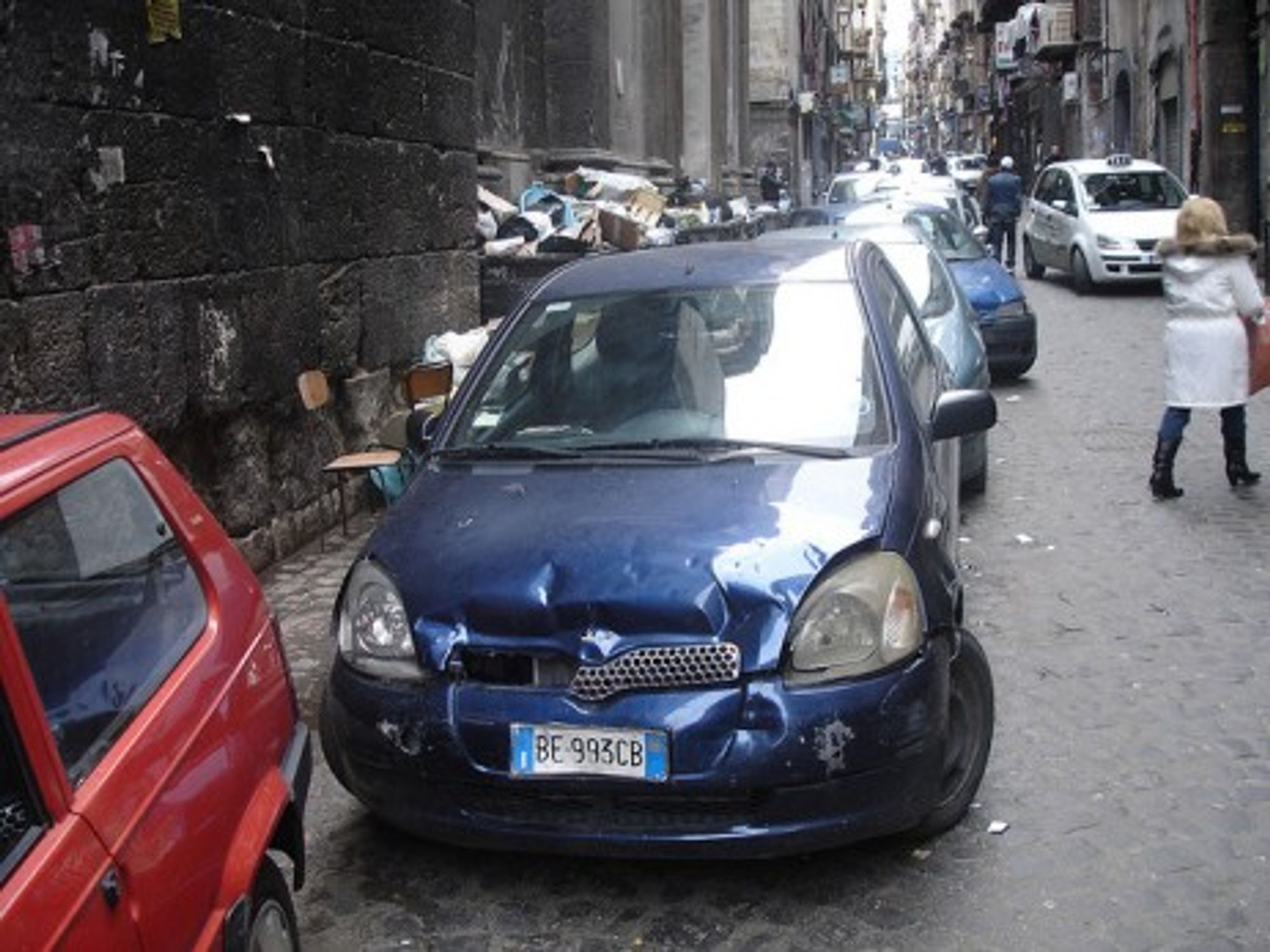 Parking is never pretty in Naples (anaru)