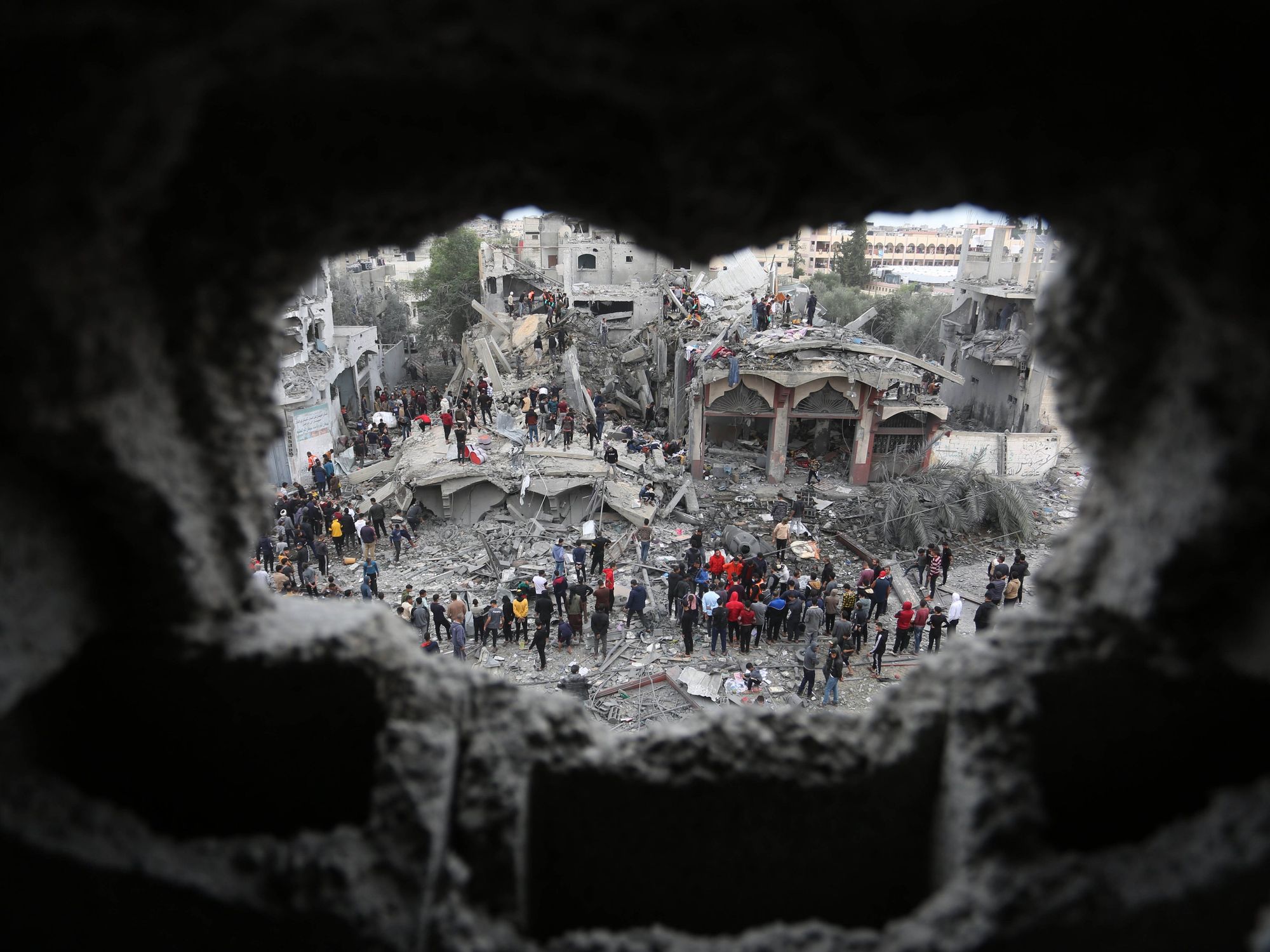 Hamas v. Netanyahu: Who Has More To Gain From Hostages-For-Prisoners Deal