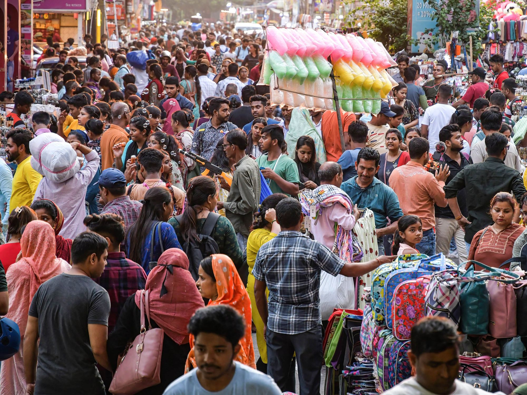 People shopping in Kolkata