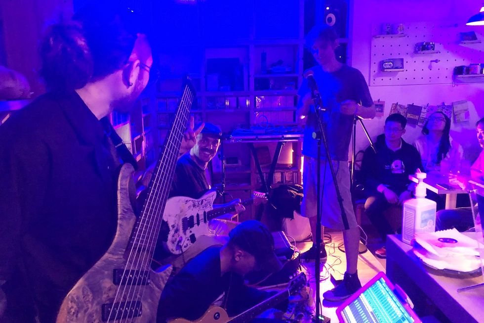 Performance at Xiaokuer Bar.