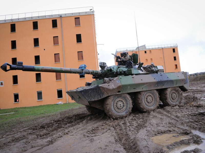 Photo France's AMX-10 RC light tanks