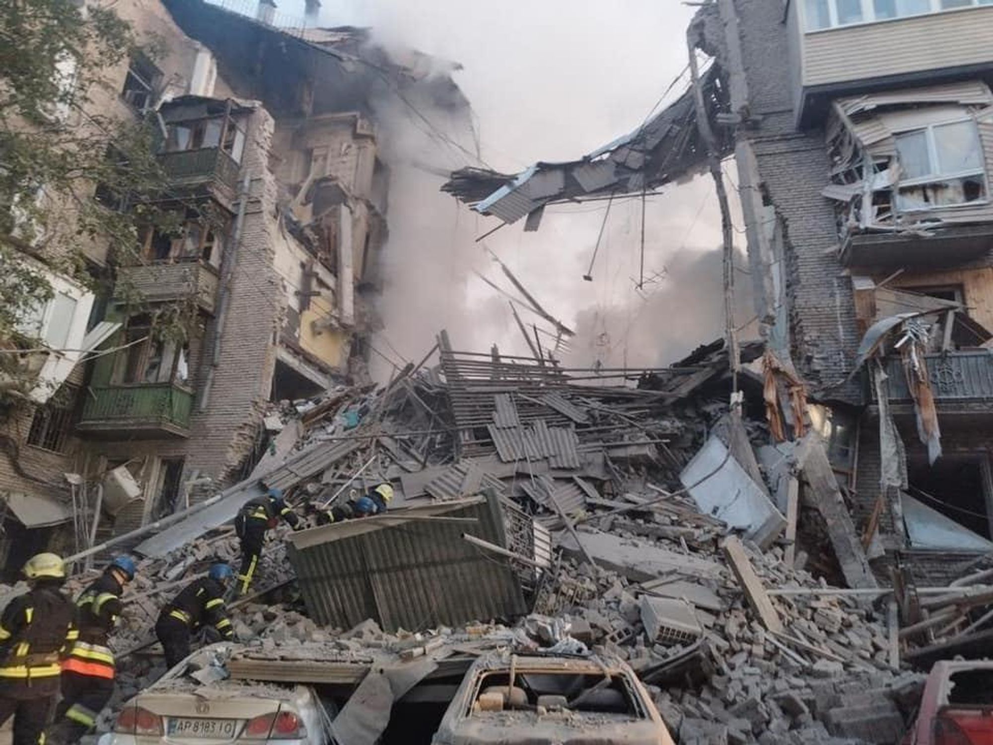 photo of a apartment hit by a russian rocket