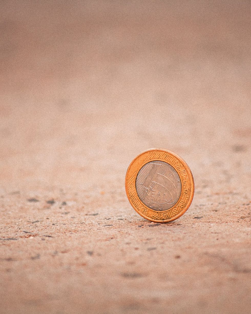 Photo of a Brazilian real coin