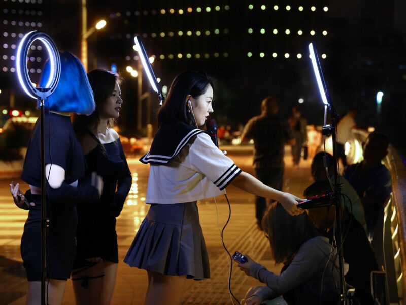 Photo of a Chinese streamer recording