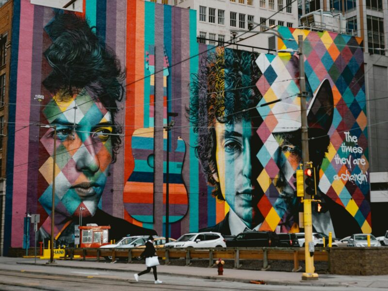 Photo of a ​Bob Dylan mural in Minneapolis, MN