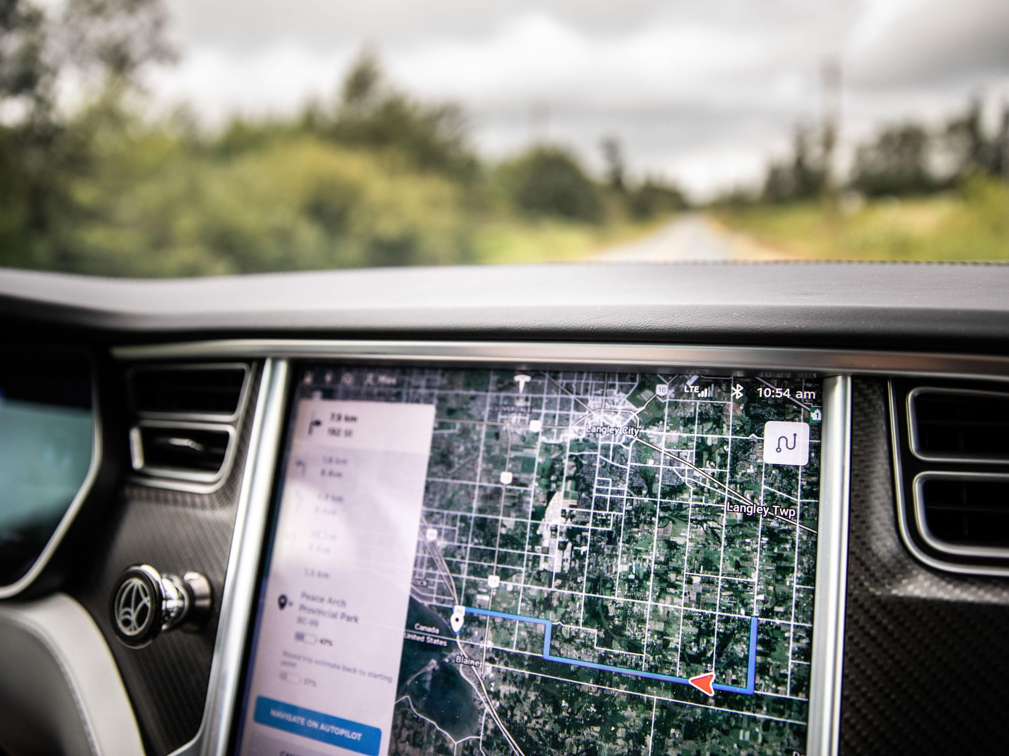 photo of a gps map in a car