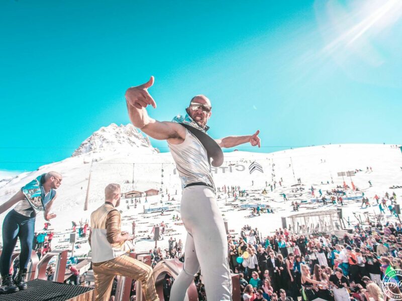 Photo of a performer at restaurant/bar La Fruitière at La Folie Douce Val d'Isère, France, Apr. 9, 2019.