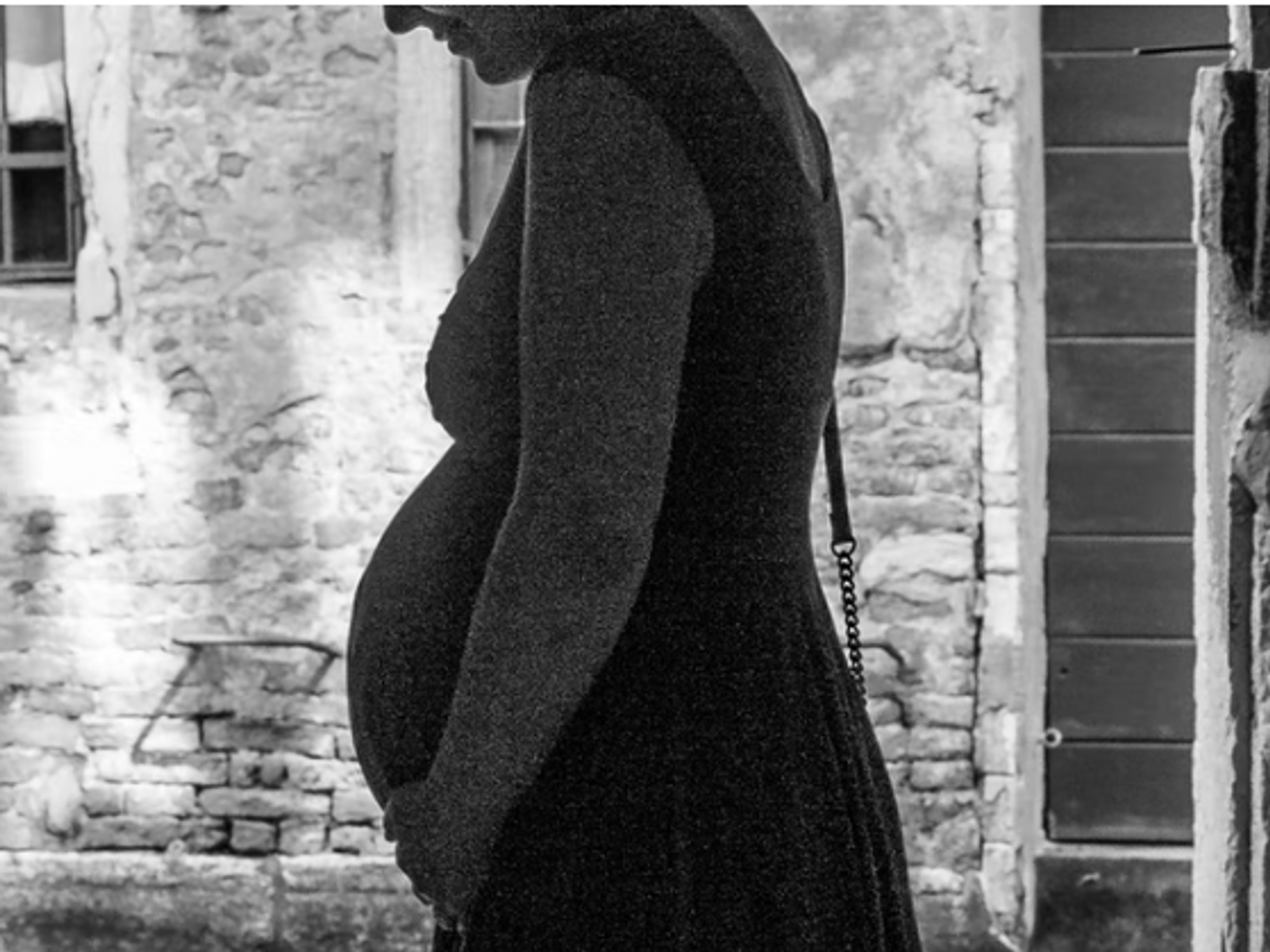 photo of a pregnant woman