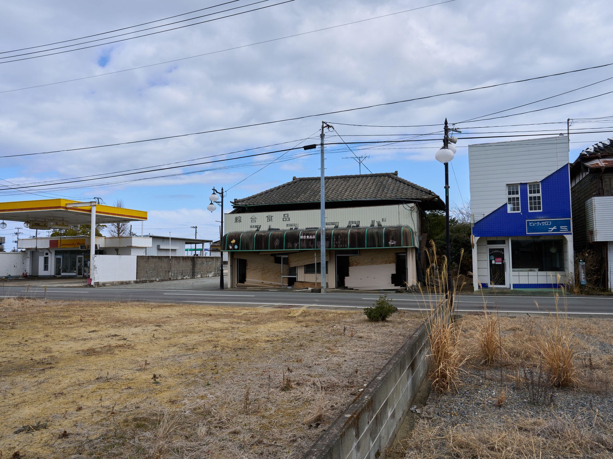photo of abandoned houses in fukushima