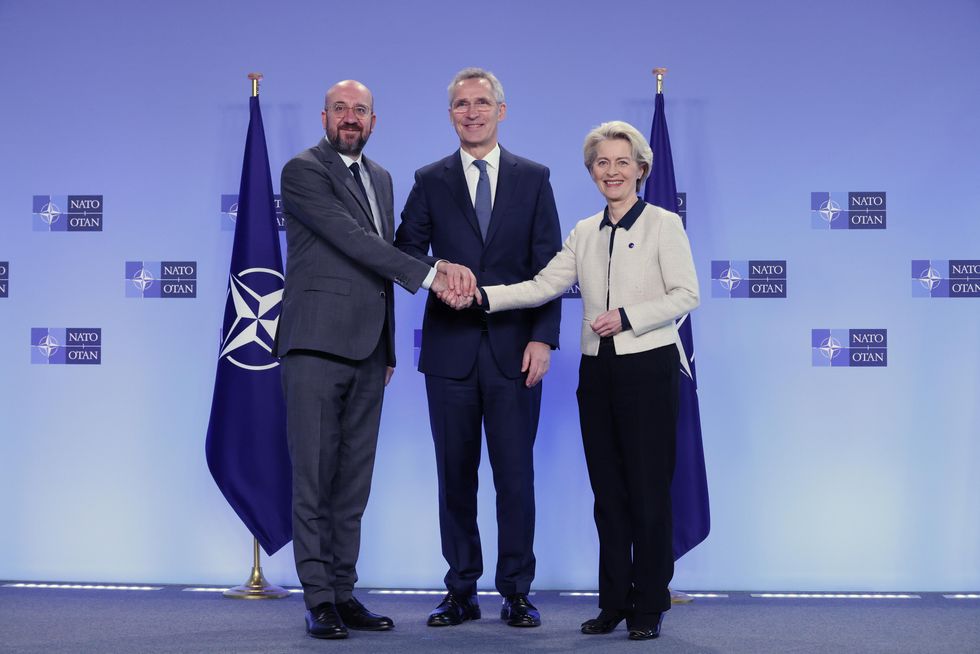 Photo of Charles Michel, Jens Stoltenberg and Ursula von der Leyen at the signing ceremony of the Joint Declaration on EU-NATO Cooperation