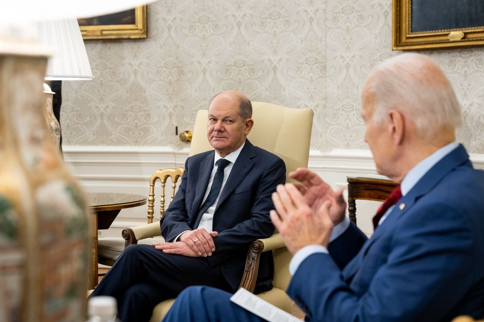Photo of ​German Chancellor Olaf Scholz speaking with U.S. President Joe Biden in the White House in March 2023