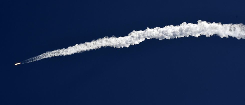 Photo of ​SpaceX Falcon 9 rocket carrying 53 Starlink internet satellites