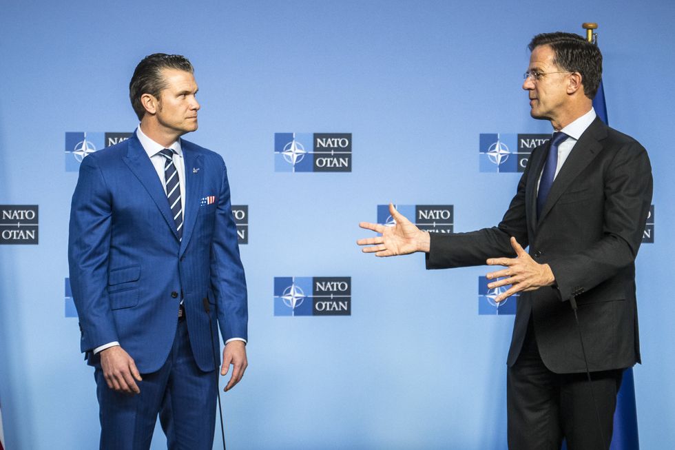 photo of hegseth and rutte