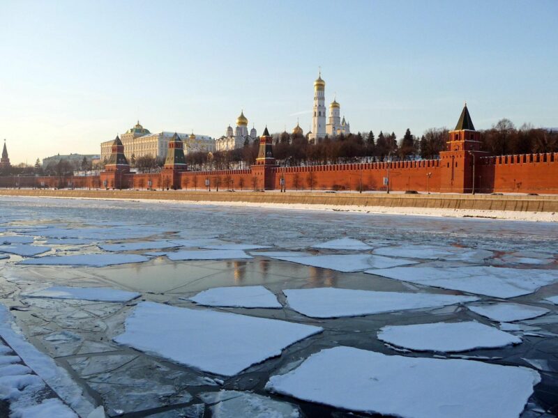 photo of ice on the river in Moscow