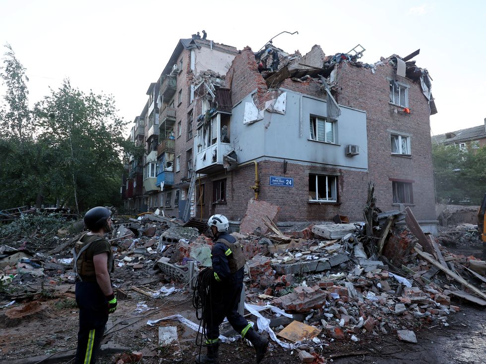 Photo of impact of Russian shelling on Kharkiv