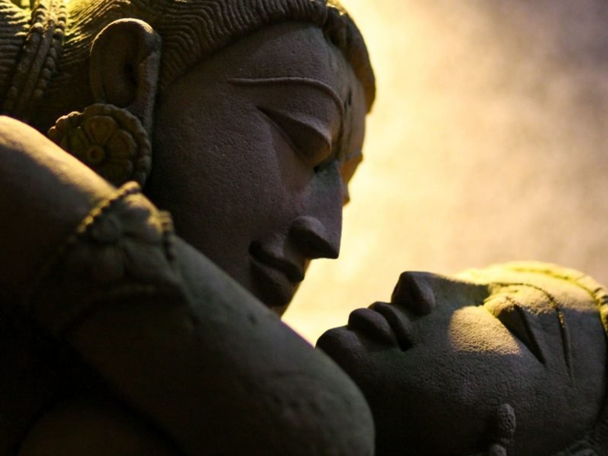 Photo of Indian romance statues