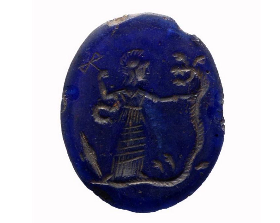 Photo of Intaglio in blue glass, one the missing items from the British Museum