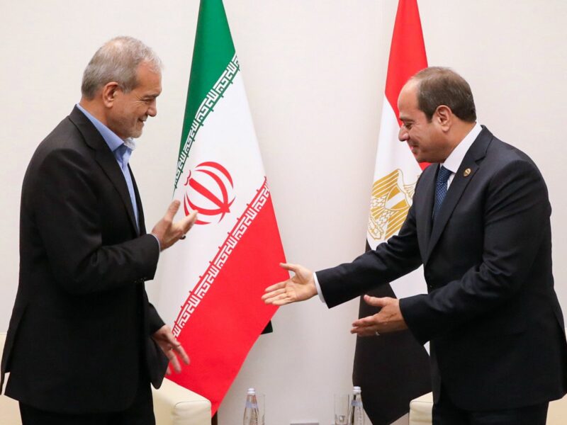 Photo of Iranian President Masoud Pezeshkian and Egyptian President Abdel Fattah el-Sisi on the sidelines of the BRICS summit in Kazan, Russia, on Oct. 24.