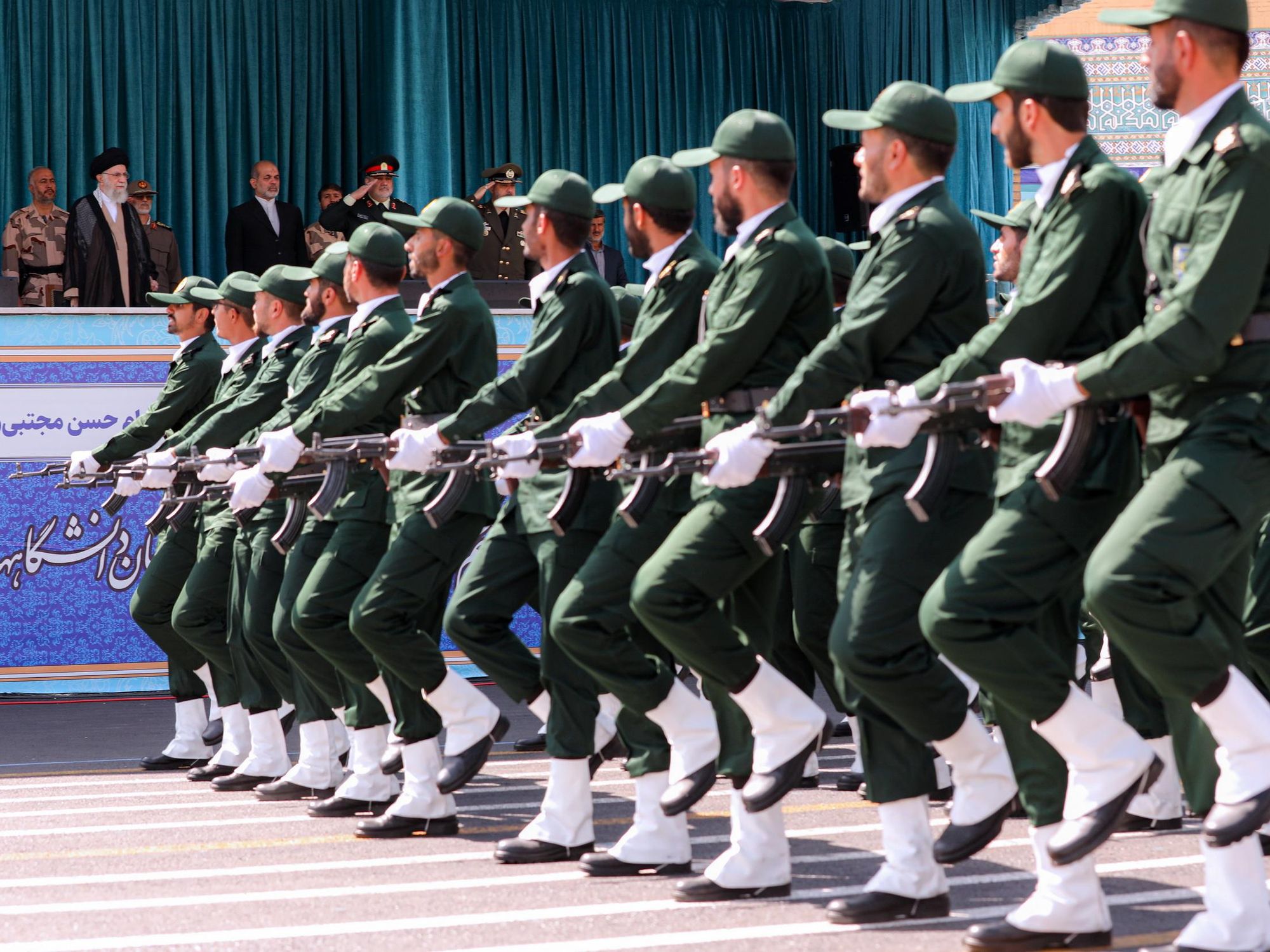 Photo of iranian soldiers in parade for supreme leader ali Khamenei