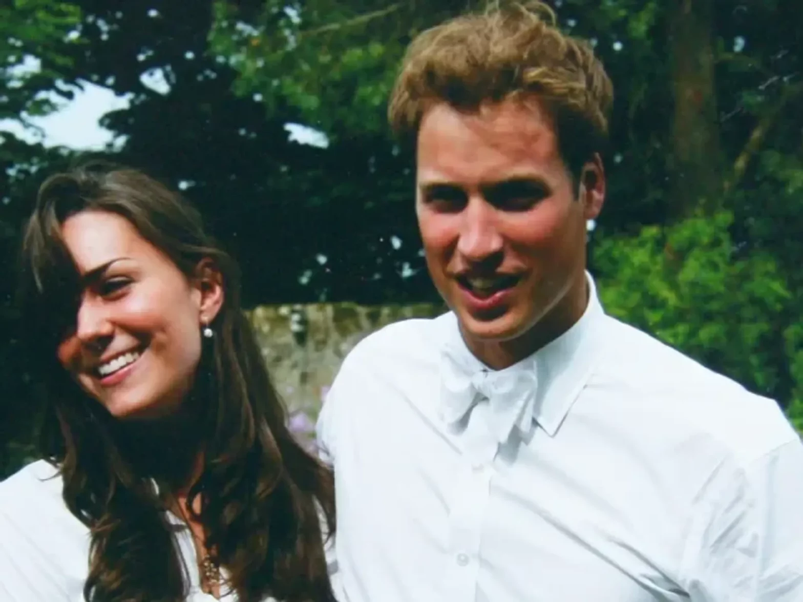 Photo of Kate Middleton and Prince William when they first were dating