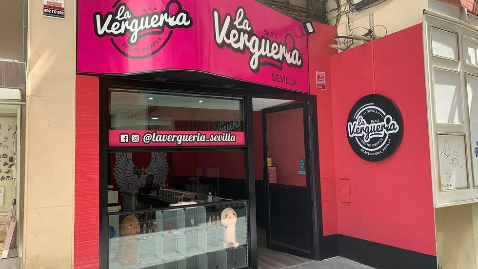 Photo of La Vergueria's shop window in Sevilla, Spain
