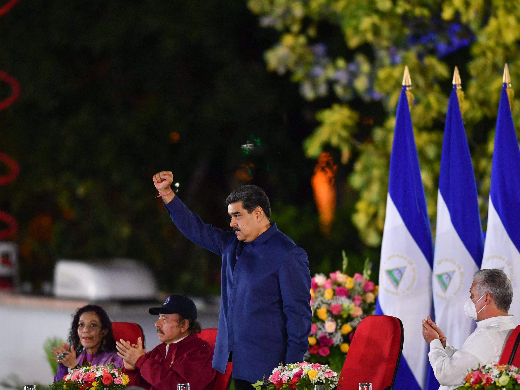 photo of maduro holding up his fist