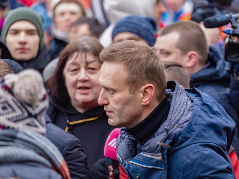 photo of navalny in a crowd