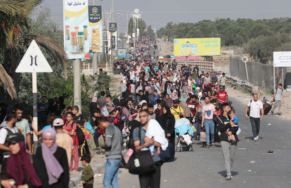 Photo of Palestinians fleeing northern Gaza
