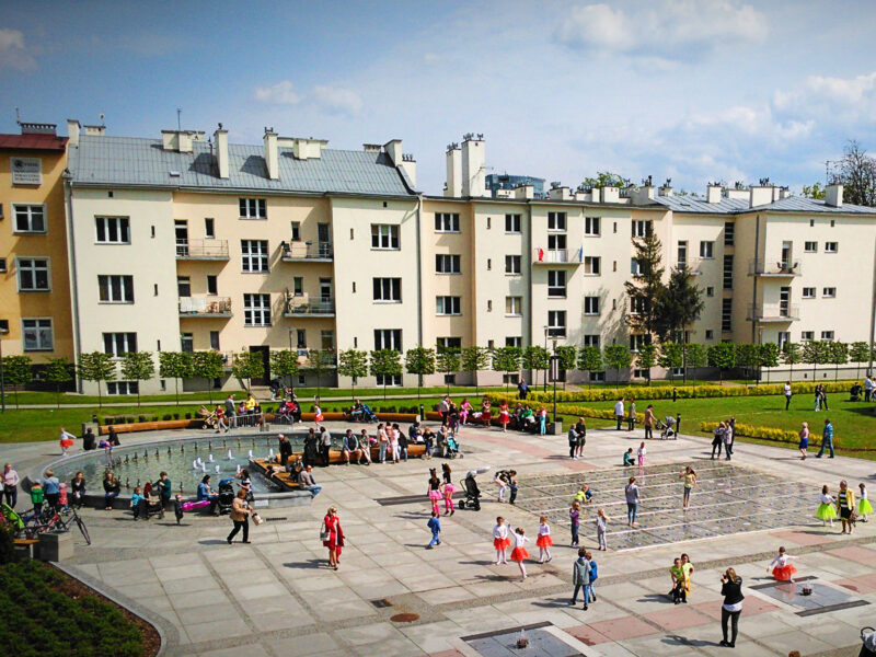 Photo of people near fountains in ​one of Rzeszów's main squares