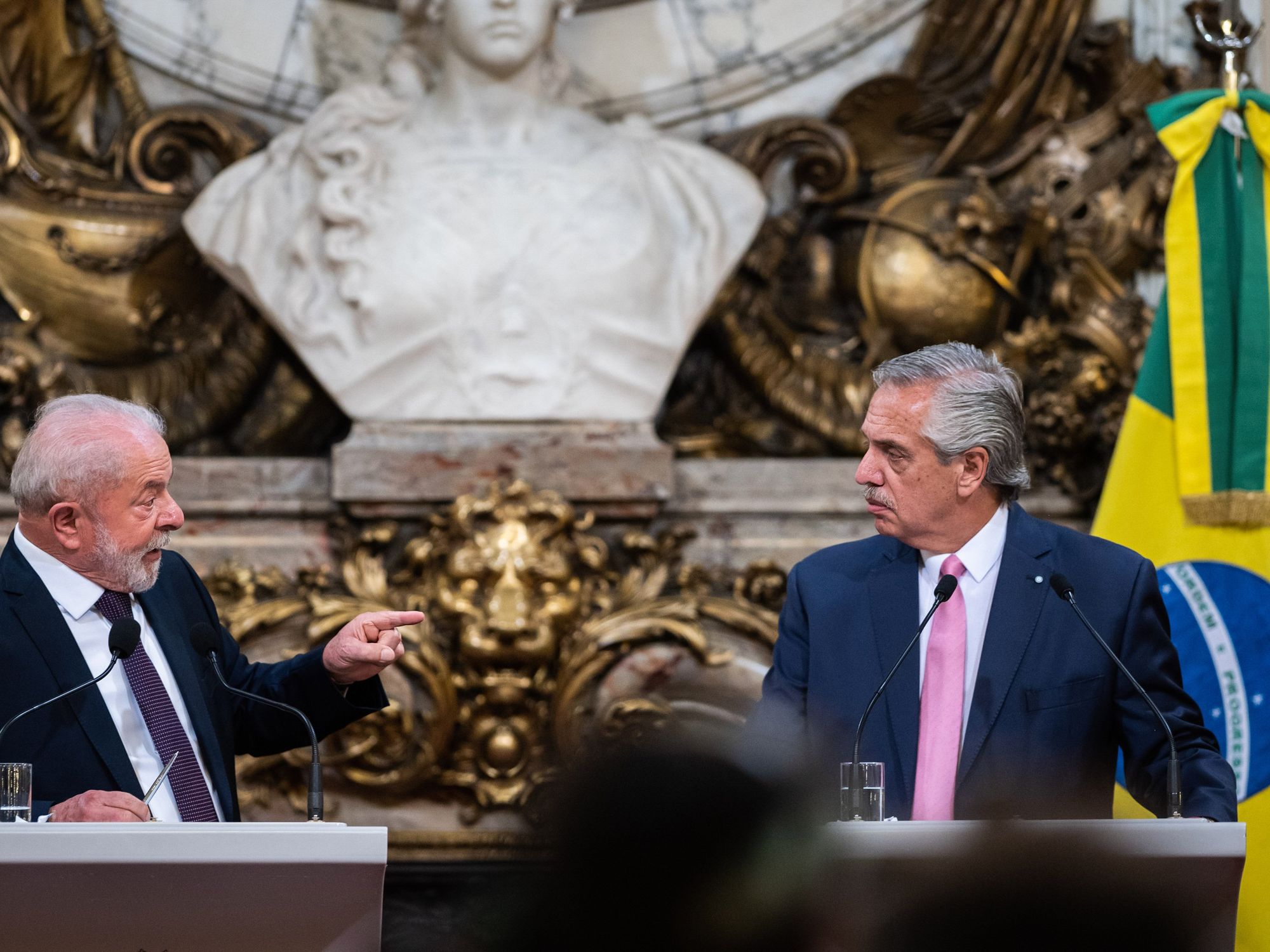Photo of President of Argentina Alberto Fernandez and the President of Brazil Luiz Inacio Lula da Silva
