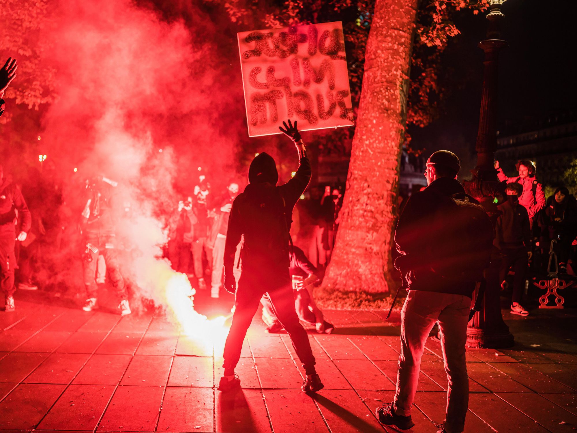Photo of protests in Paris on the night of the election results