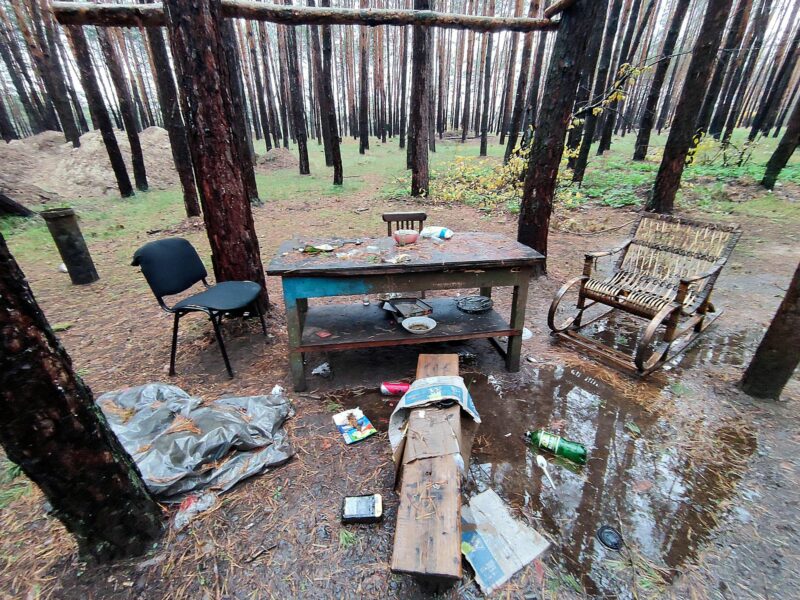 Photo of remains of a Russian camp in Izium