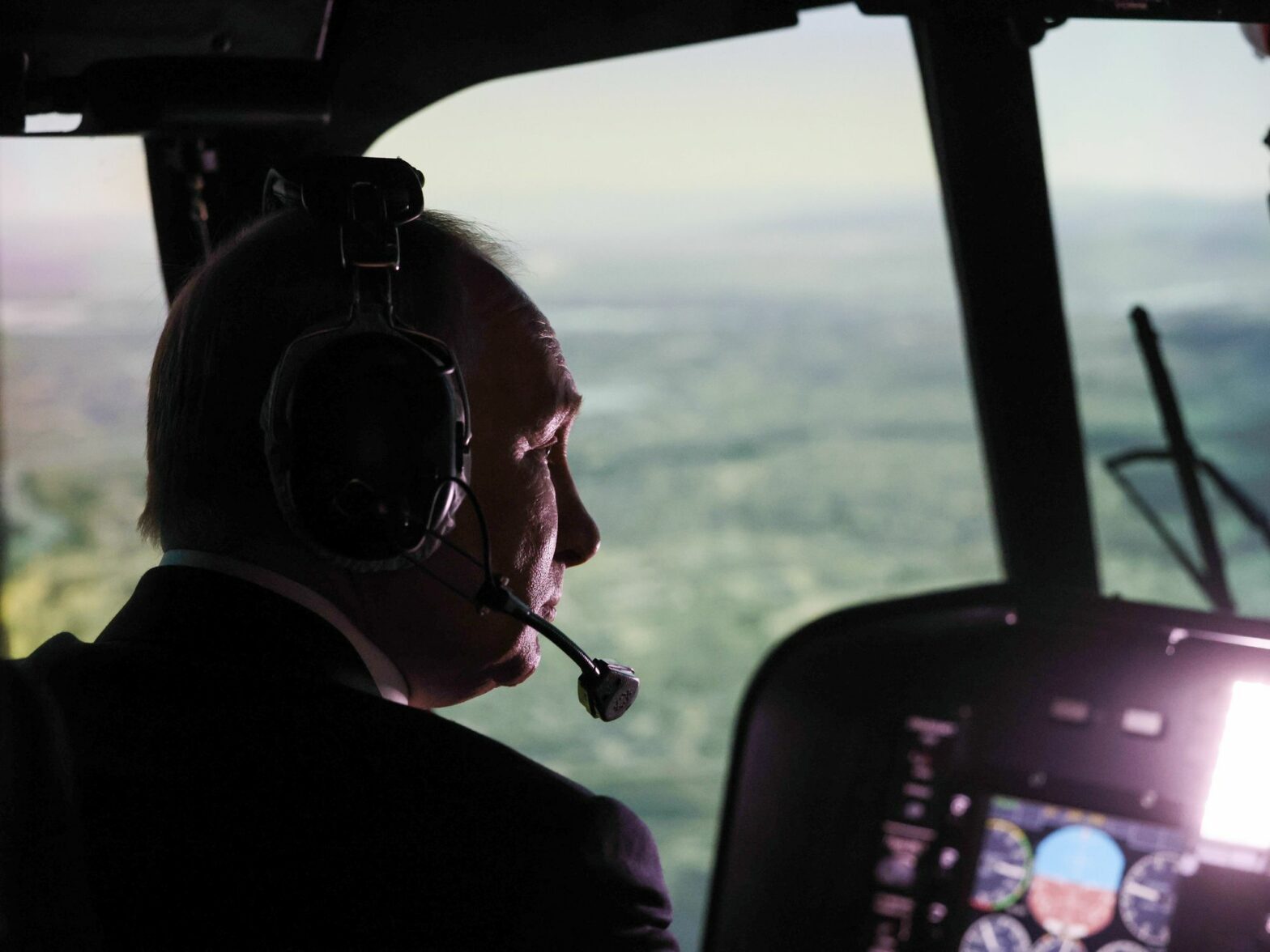 Photo of Russian ​President Vladimir Putin in a flight simulator in Ulan-Ude on March 14
