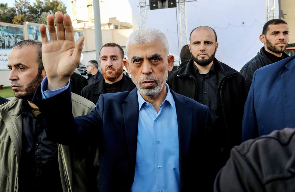 photo of sinwar waving