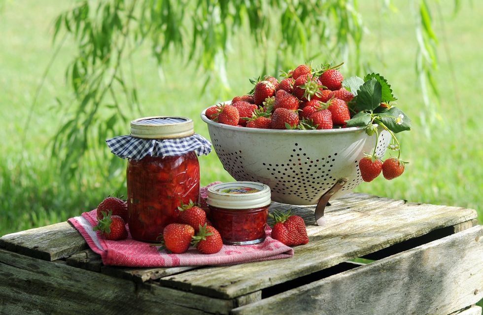 photo of strawberries and strawberry jam