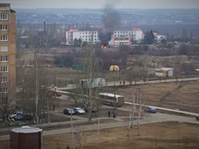 Photo of streets in Vuhledar, Donetsk Oblast, Ukraine after a hit by Russian artillery