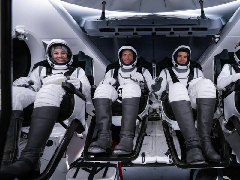 Photo of the Polaris dawn crew dressed in space suits