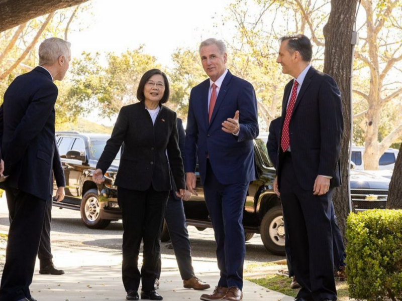 Photo of the President of Taiwan, Tsai Ing-wen the Republican Speaker of the House of Representatives, Kevin McCarthy