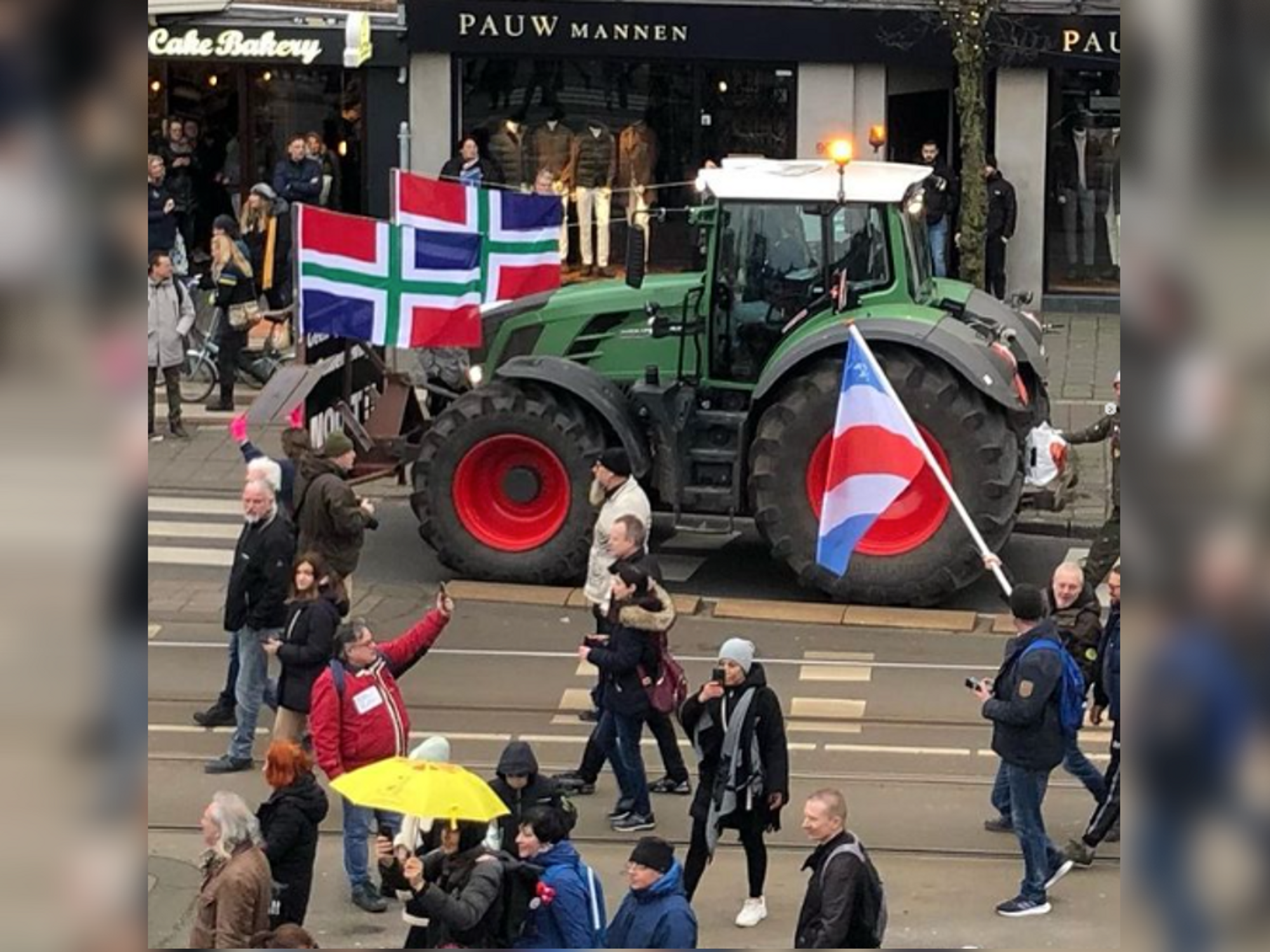 Photo of tractors and protesters as part of a demonstration in Amsterdam